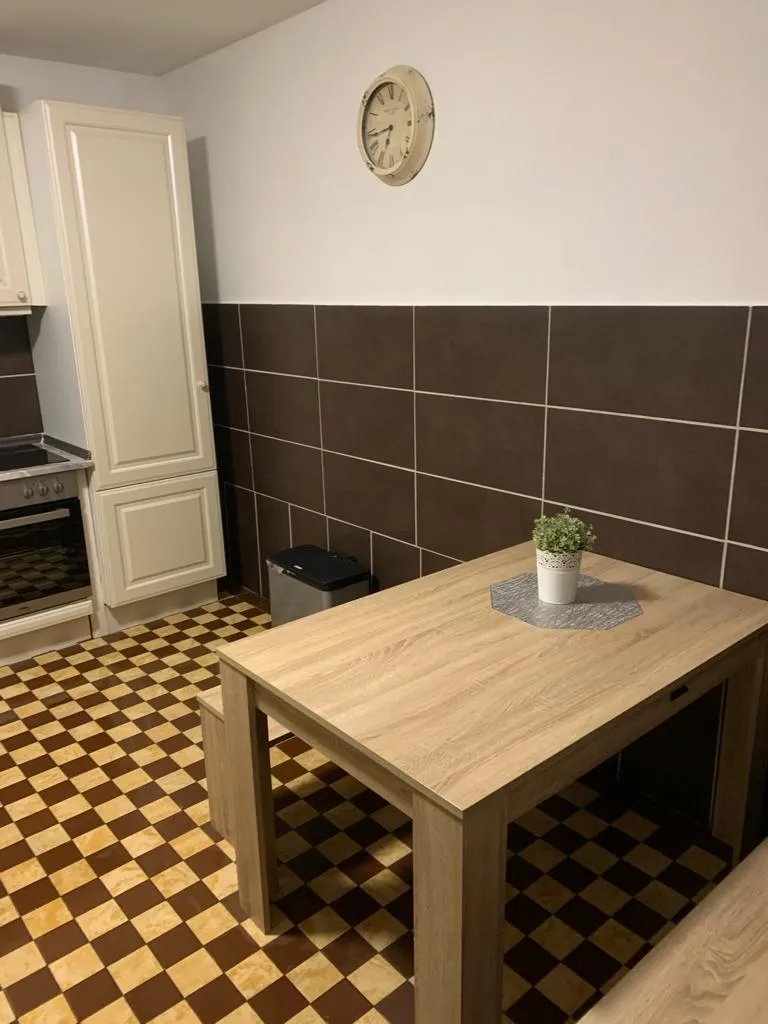 Königsfurt 19 · Wohnung 1 — Küche 2